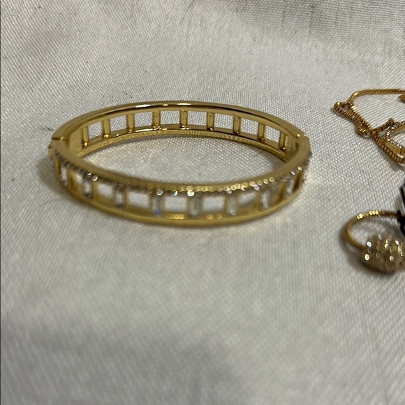 Collection of Vince Camuto Gold  Bracelets - Picture 6 of 6